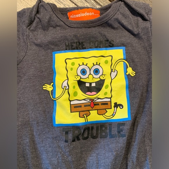 Nickelodeon | “Here Comes Trouble” SpongeBob Short Sleeve Onsie - Picture 2 of 4